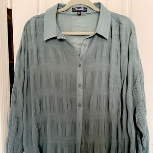 Long sleeve button down teal